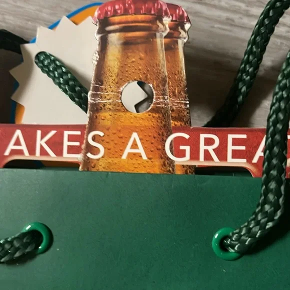 NWT heavy duty gift bags 🚨READ DESCRIPTION 🚨 - Picture 4 of 14